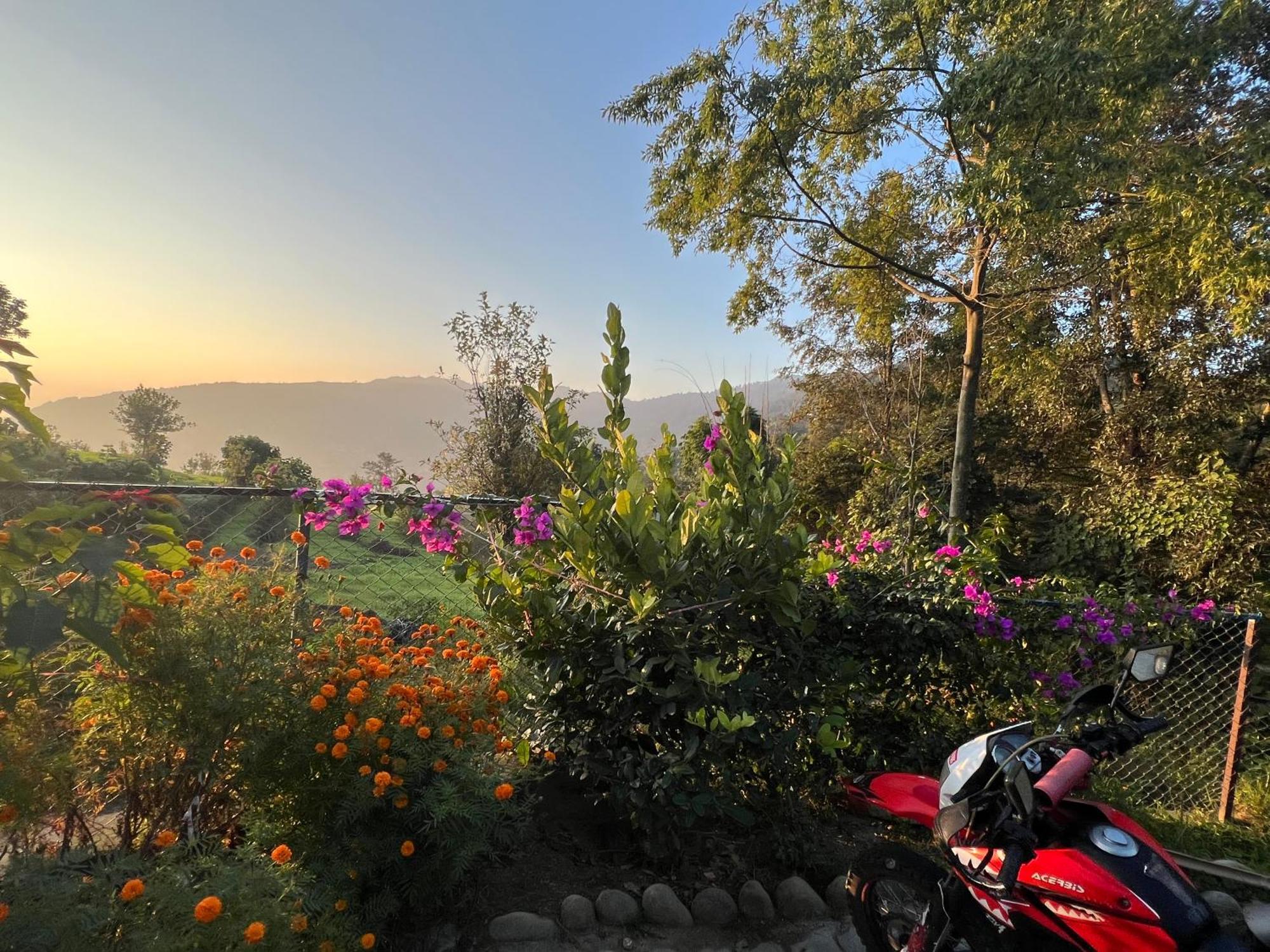 Hotel Village View Nagarkot Esterno foto