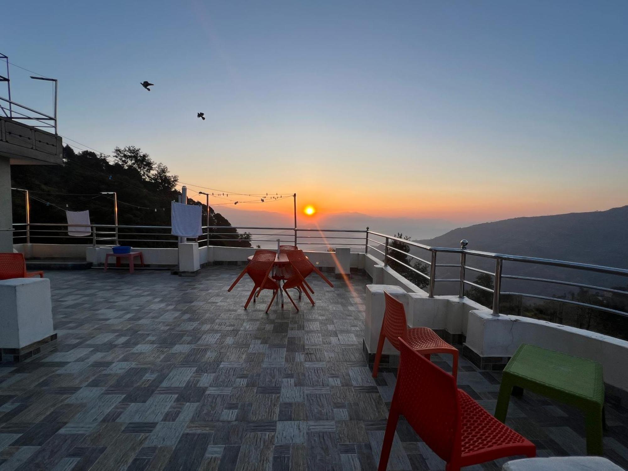 Hotel Village View Nagarkot Esterno foto